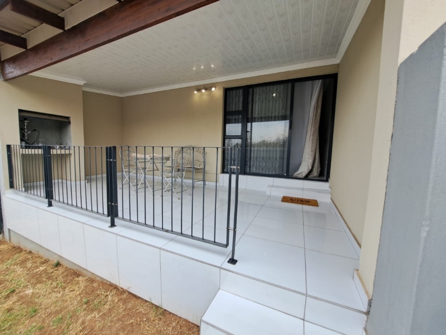 To Let 3 Bedroom Property for Rent in Cashan North West